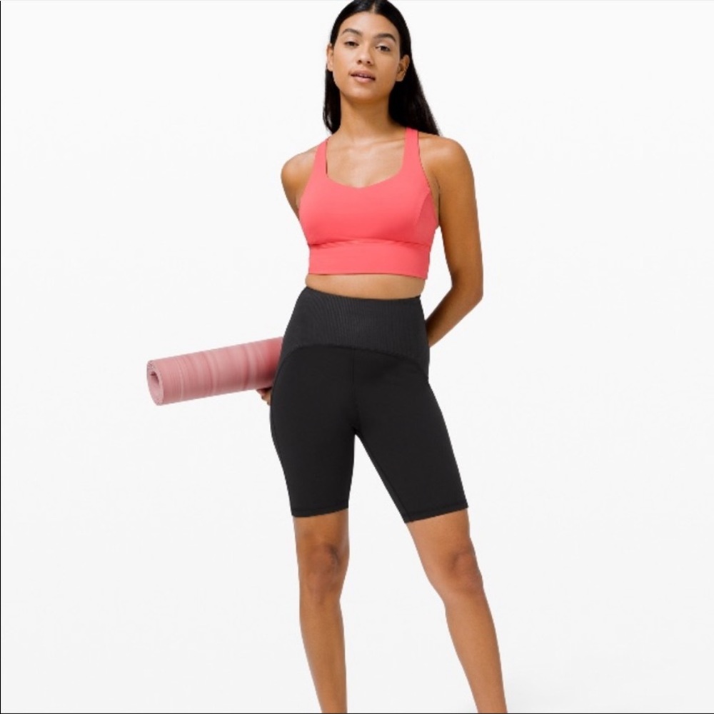 NWT -Lululemon’s Blissful Bend Super High Rise Short 8" Black, Size 0